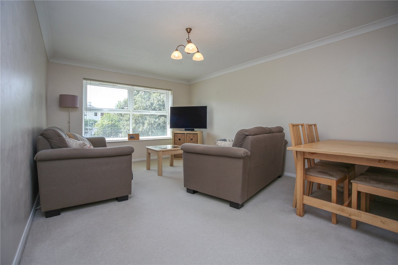 Flat Pittville Circus Road in Cheltenham