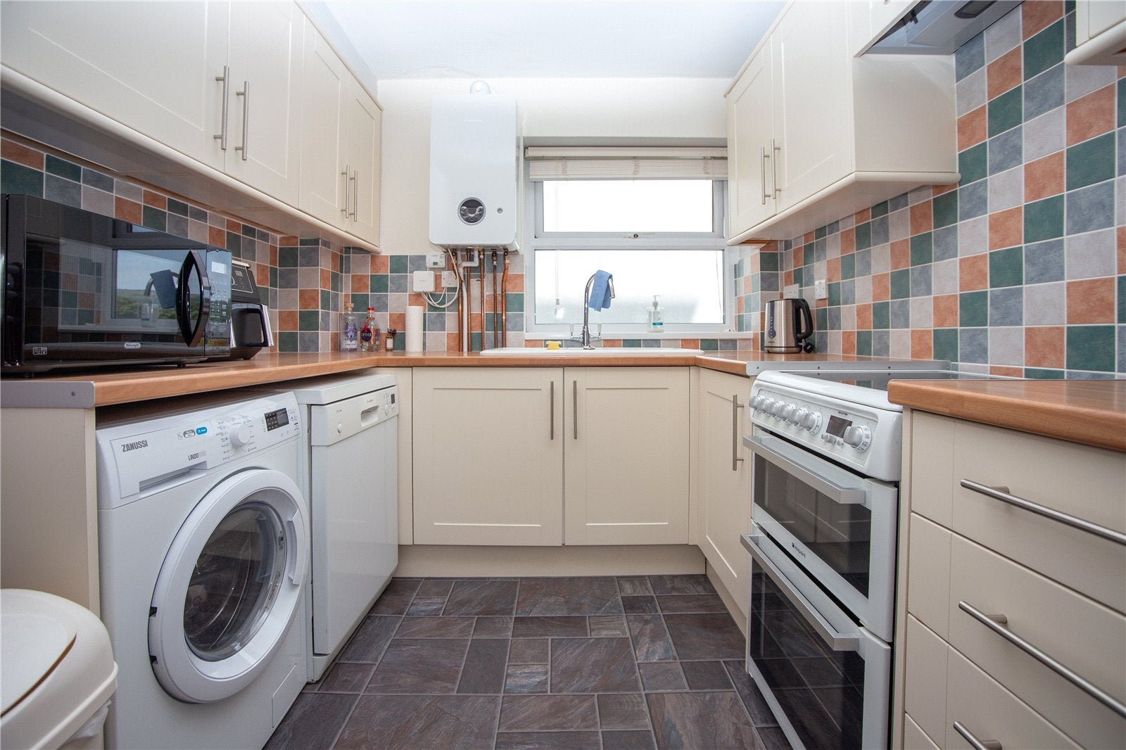 Flat Pittville Circus Road in Cheltenham
