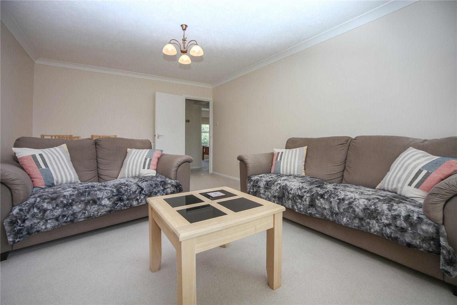 Flat Pittville Circus Road in Cheltenham