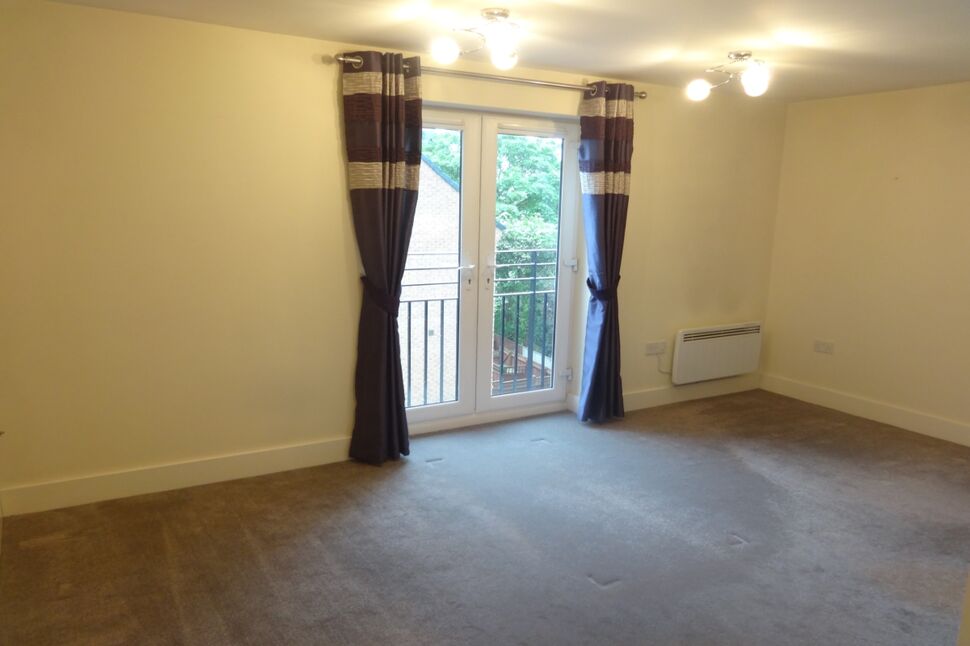 Flat Royal Troon Mews in Wakefield
