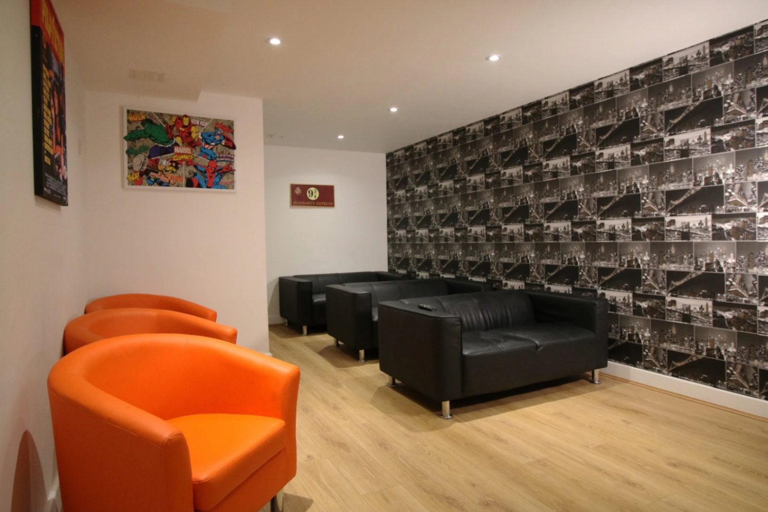 Room Russell Street in Nottingham