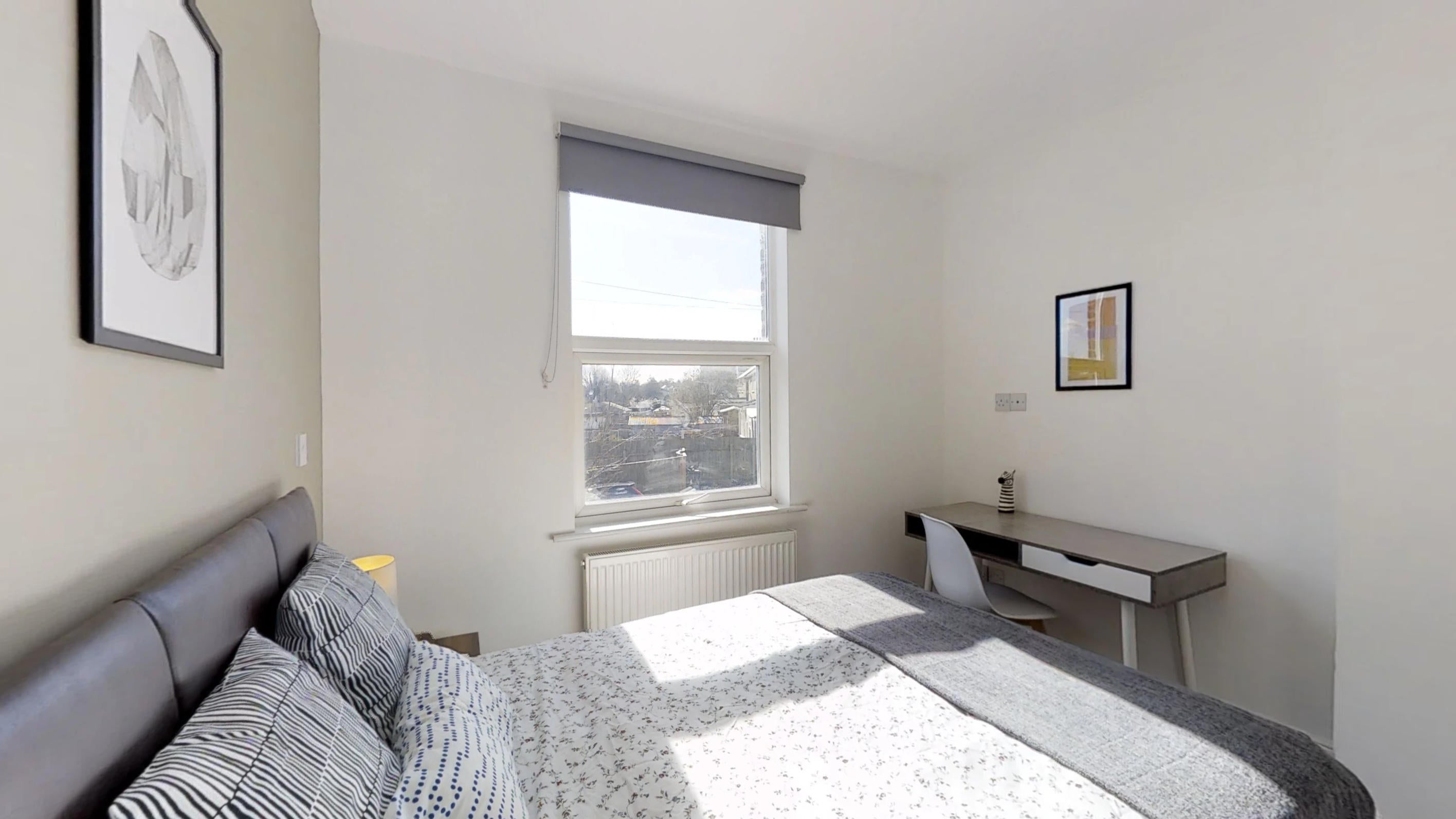 Room London Road in Strood
