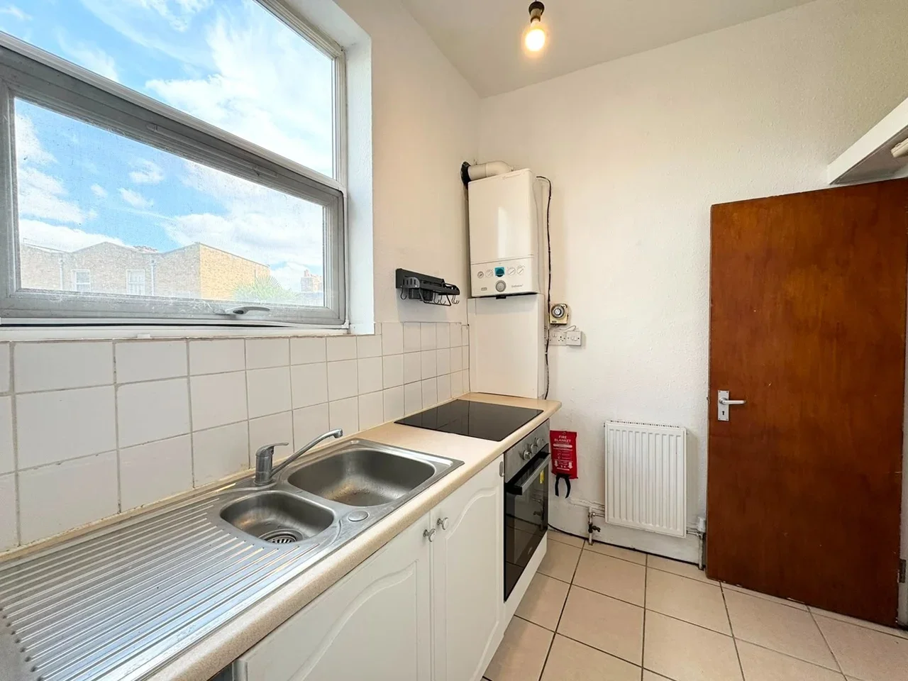 Flat Hornsey Road in Greater London