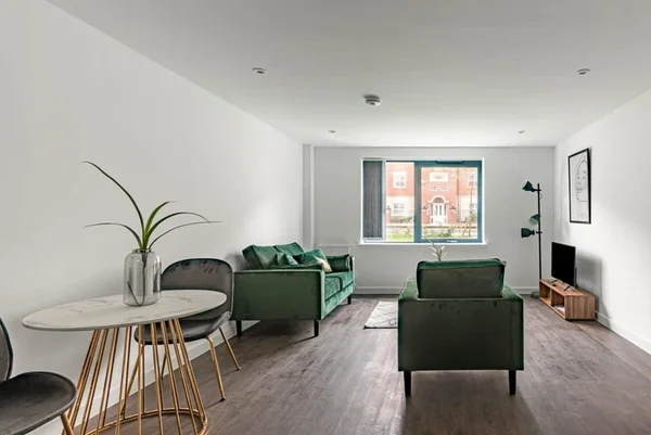 Flat Hallfield Road in York