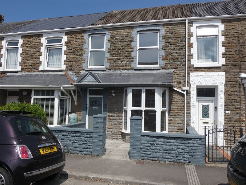 House Harle Street in Neath