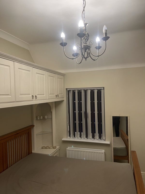 Room St Mary's Road in Slough