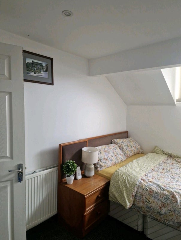 Room Dene Brow in Tameside
