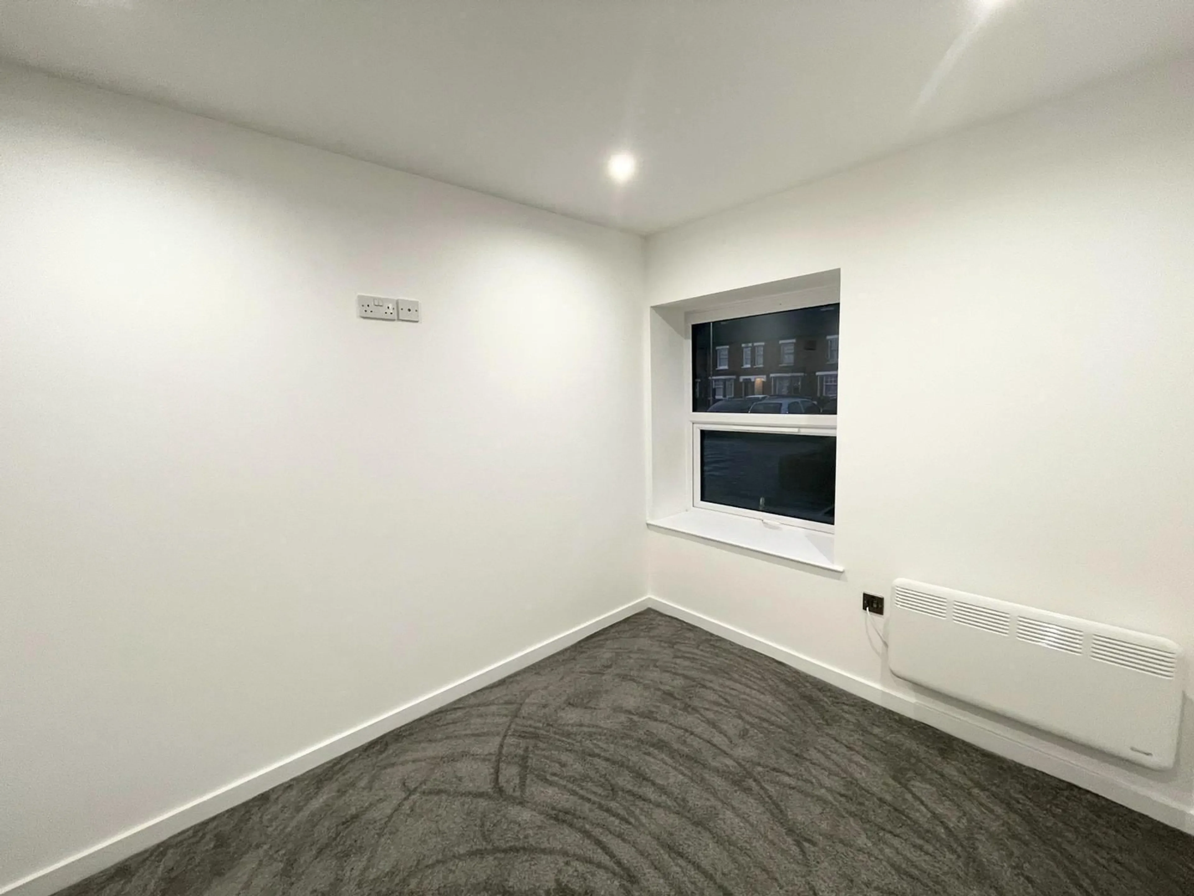 Flat Cromwell Square in Ipswich
