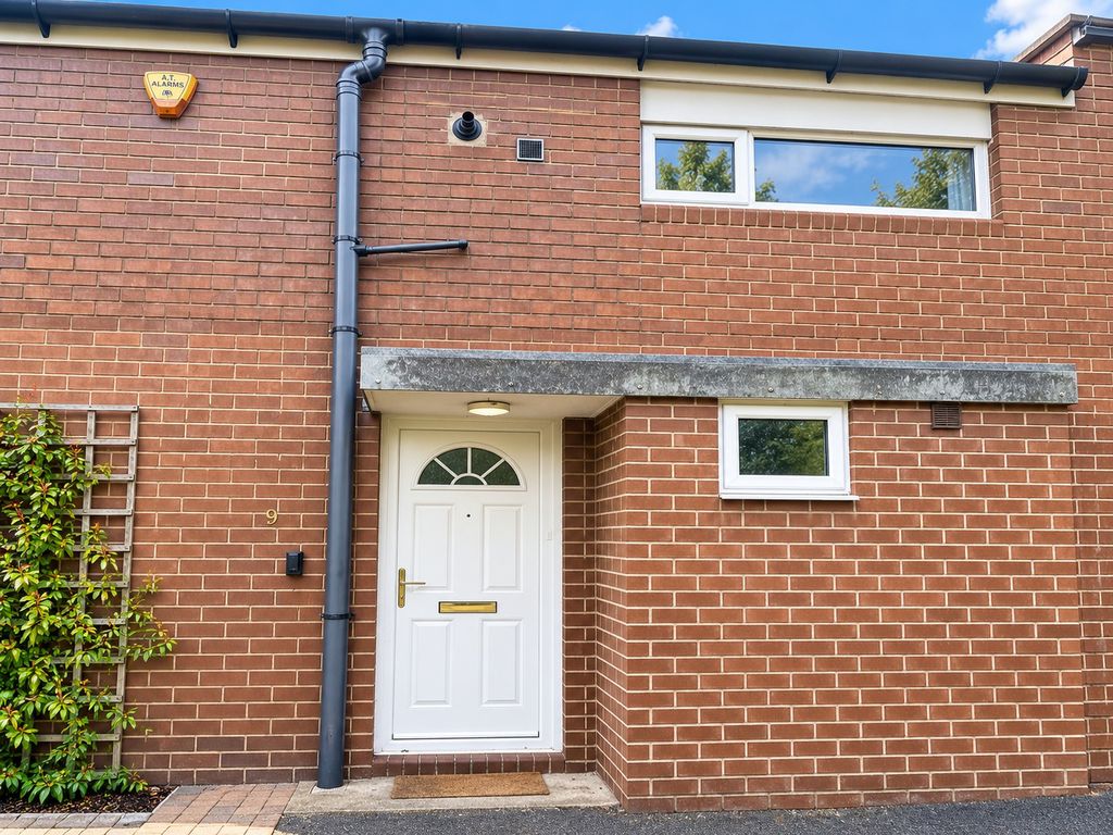 Room Maxwell Close in Nottingham