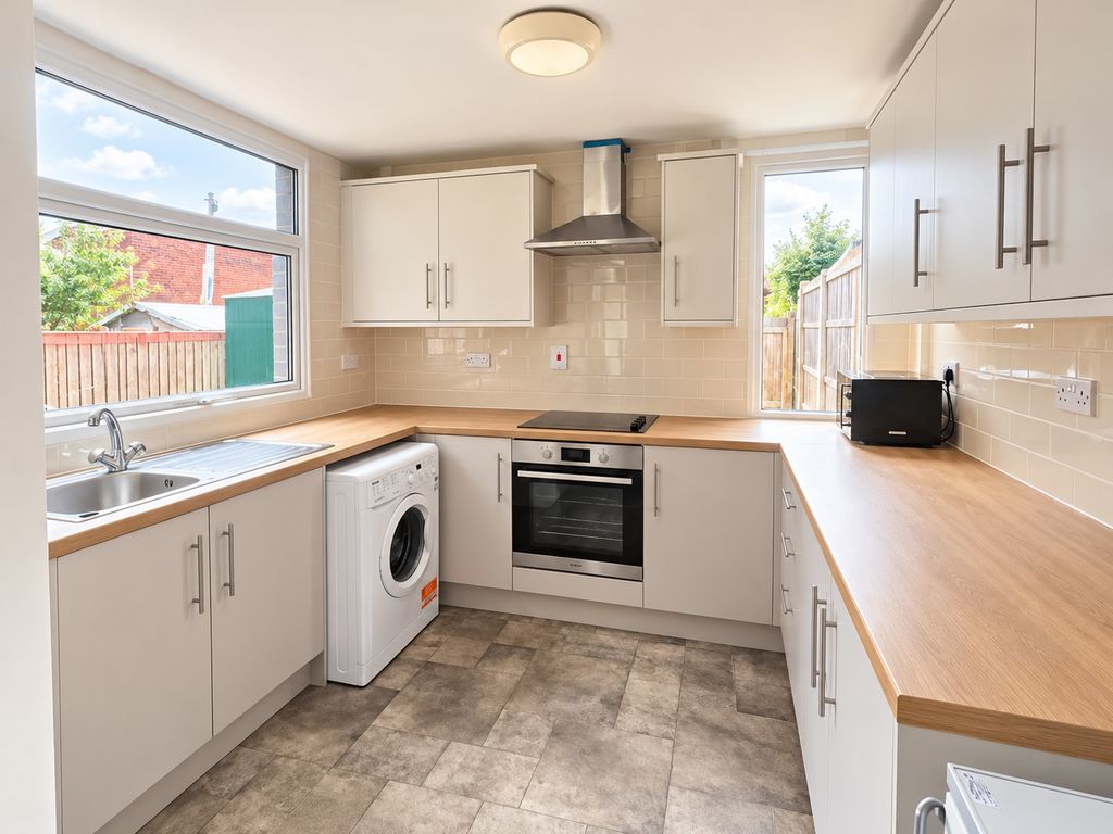 Room Maxwell Close in Nottingham