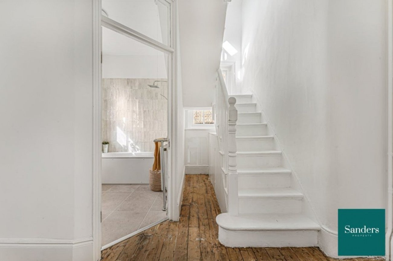 Flat Terrett's Place in Greater London