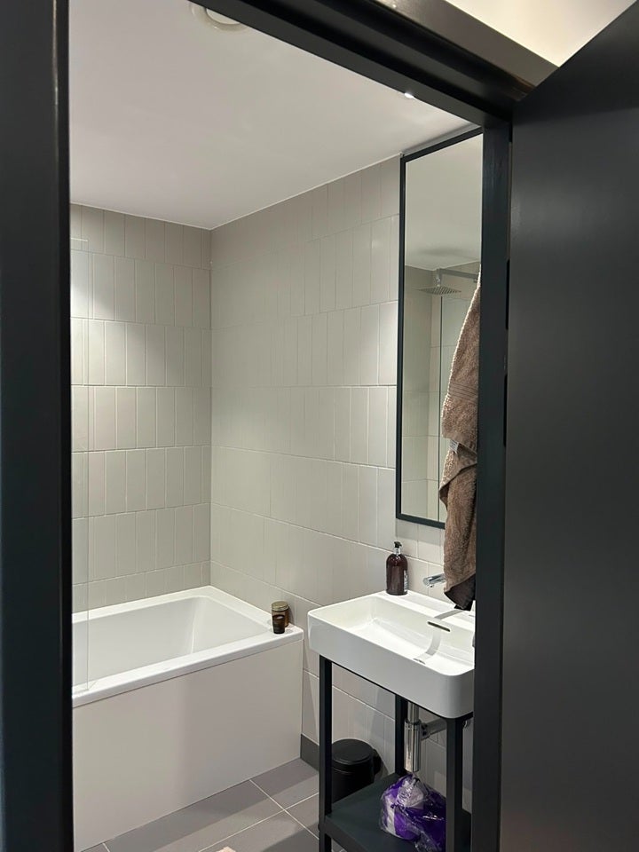 Room High Street in Greater London