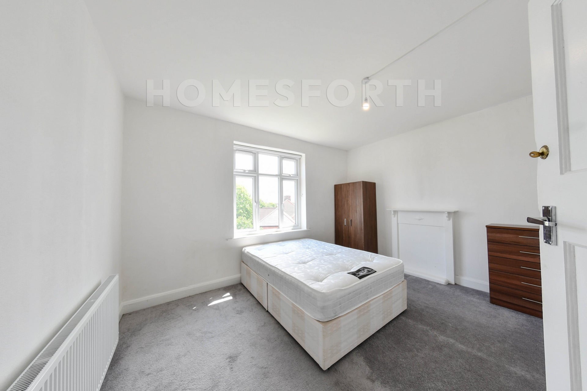 Flat All Souls Avenue in Greater London