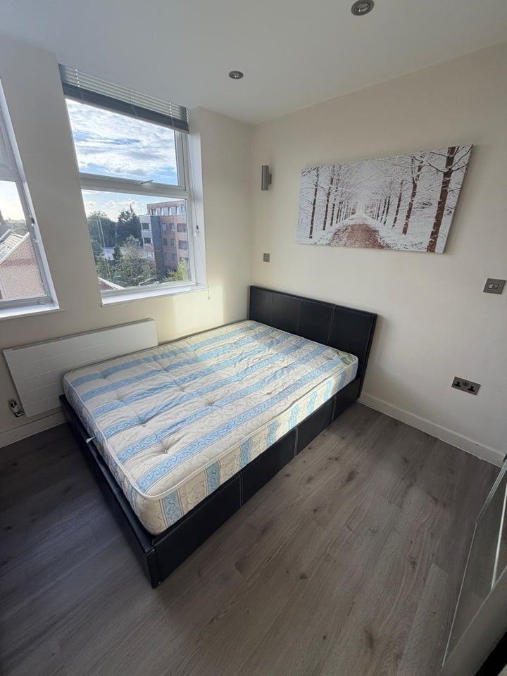Flat Artisan Place in Greater London