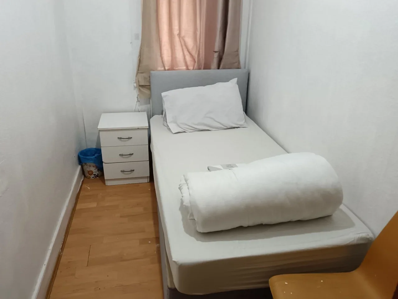 Room Green Street in Greater London