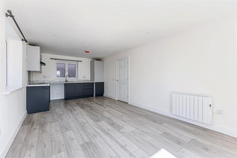Flat Swan Lane in Wychavon