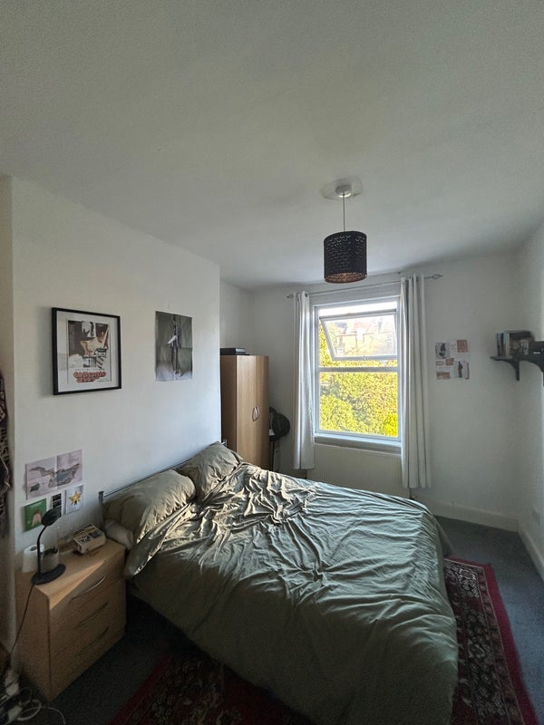 Room Springdale Road in Greater London