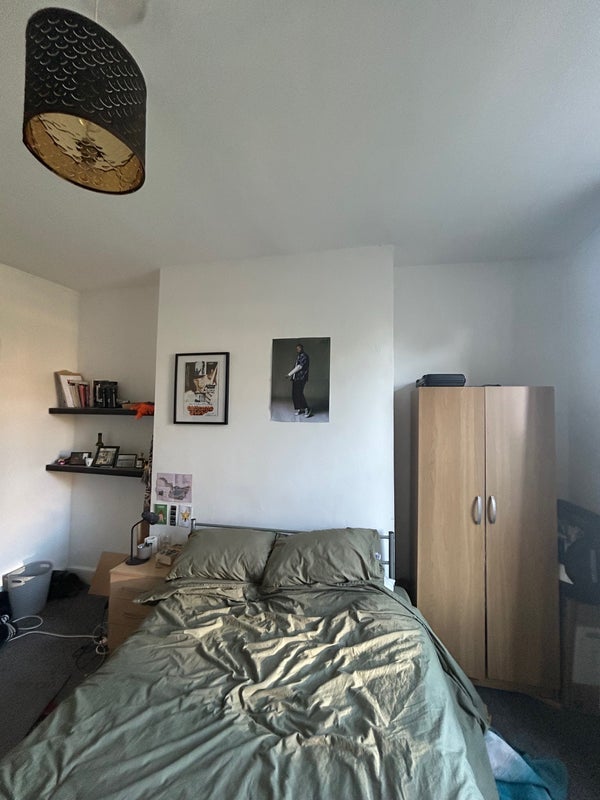 Room Springdale Road in Greater London