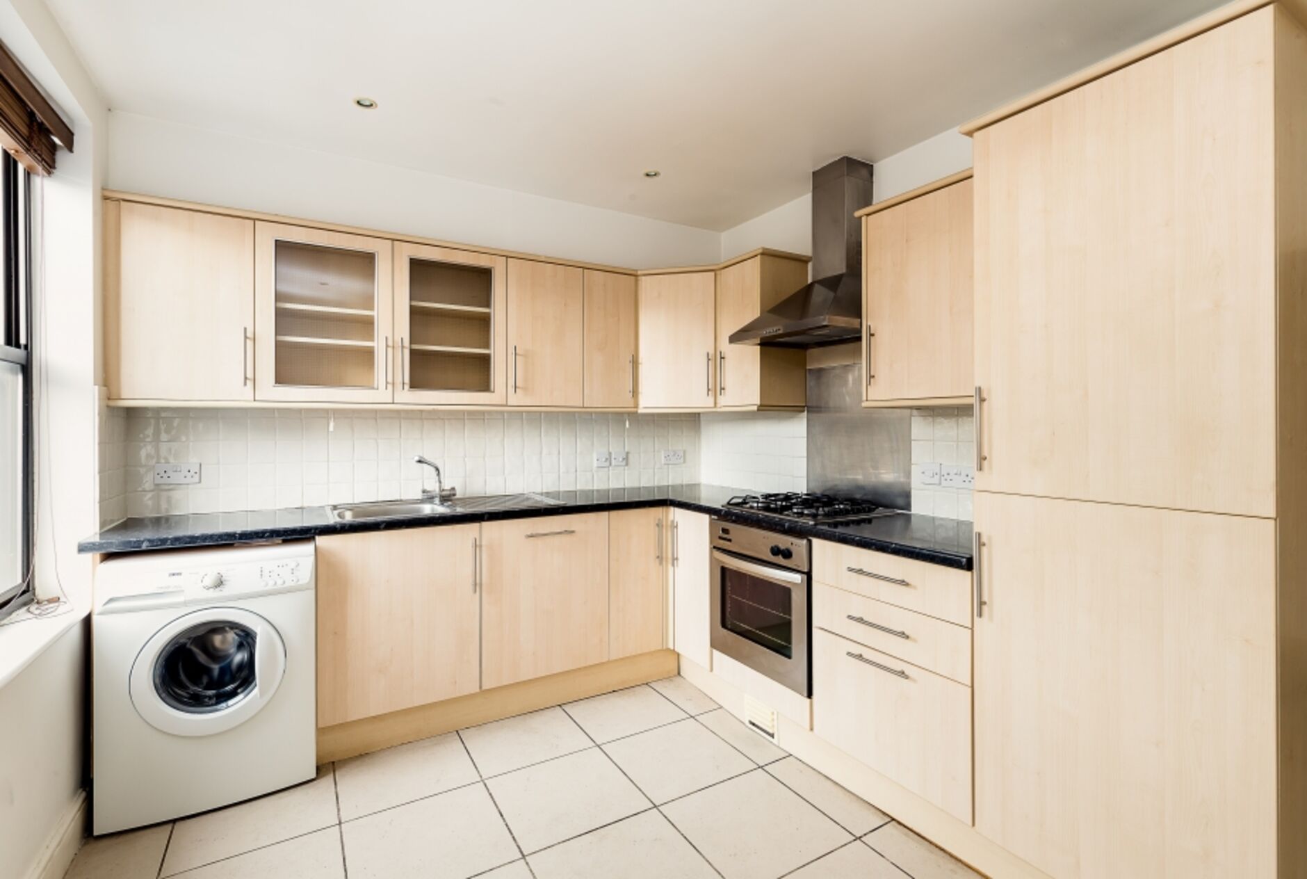 House Raynham Road in Greater London