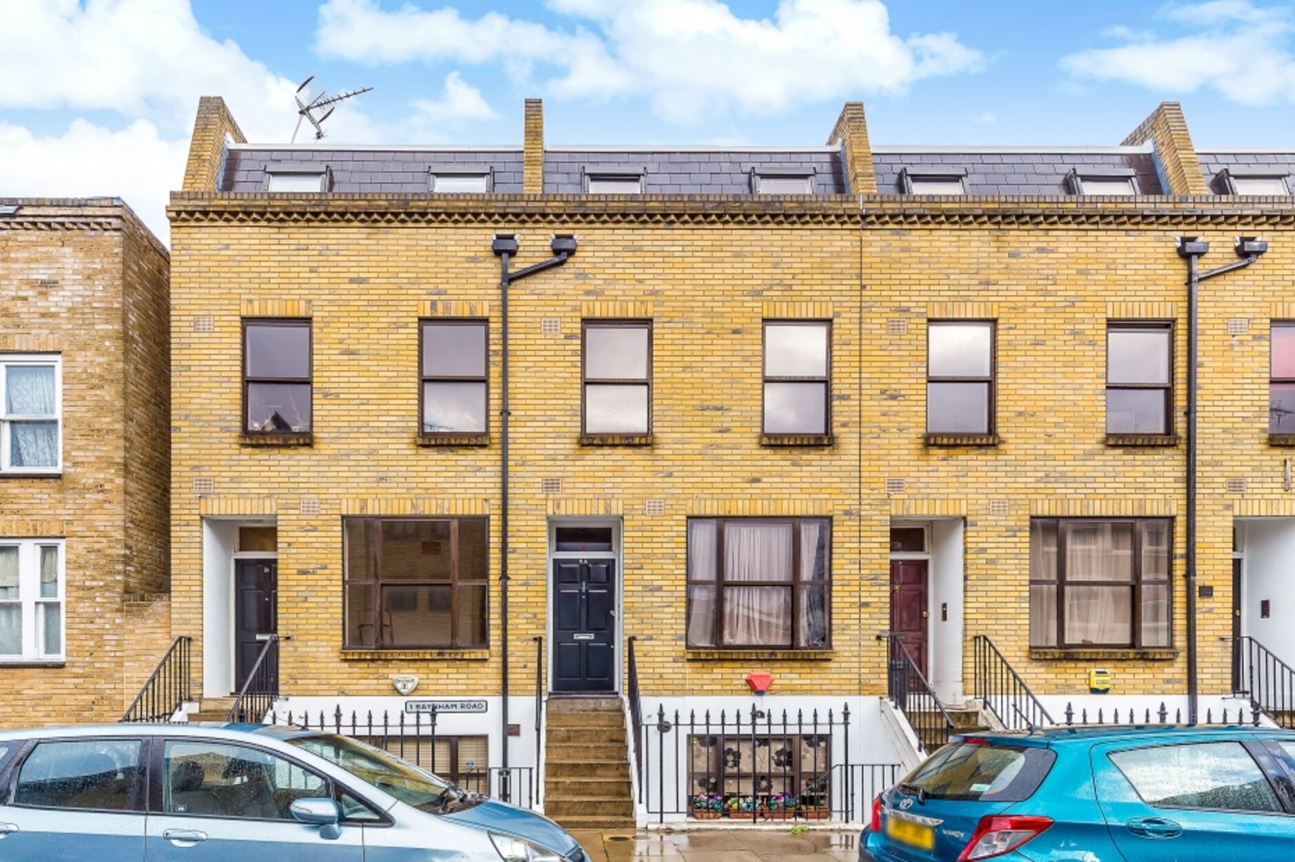 House Raynham Road in Greater London