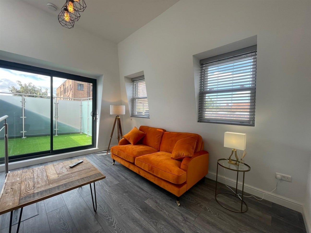 Flat Bickley Street in Greater London