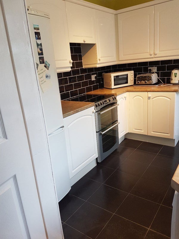 Room St Pauls Road in Salford