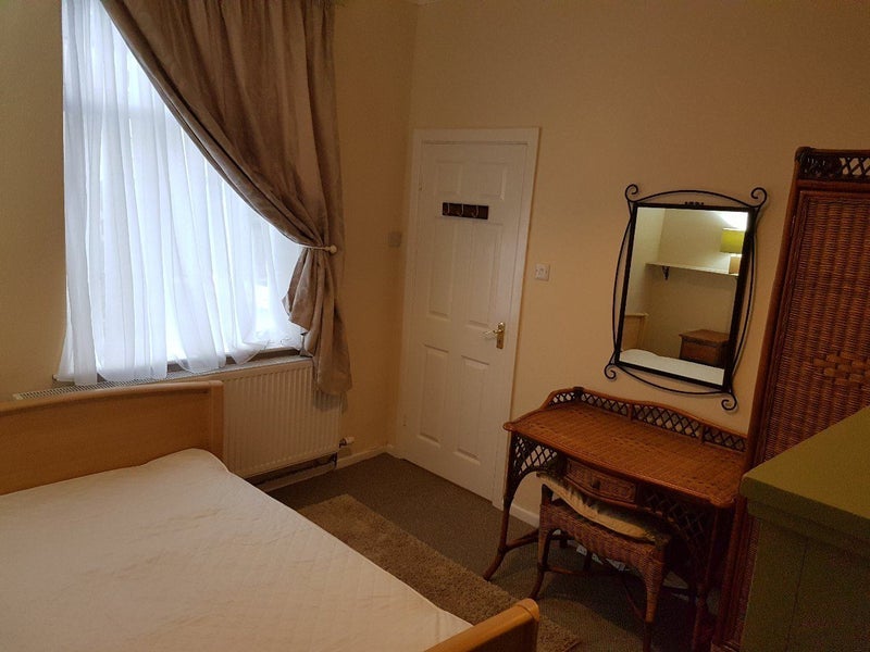 Room St Pauls Road in Salford