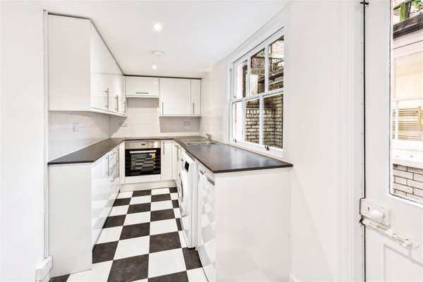 Flat Cranley Place in Greater London