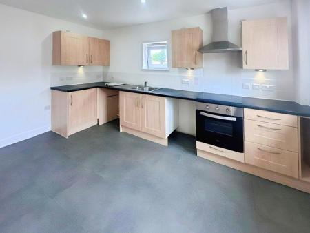 Flat Conway Close in Nottingham