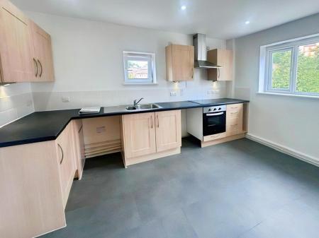 Flat Conway Close in Nottingham