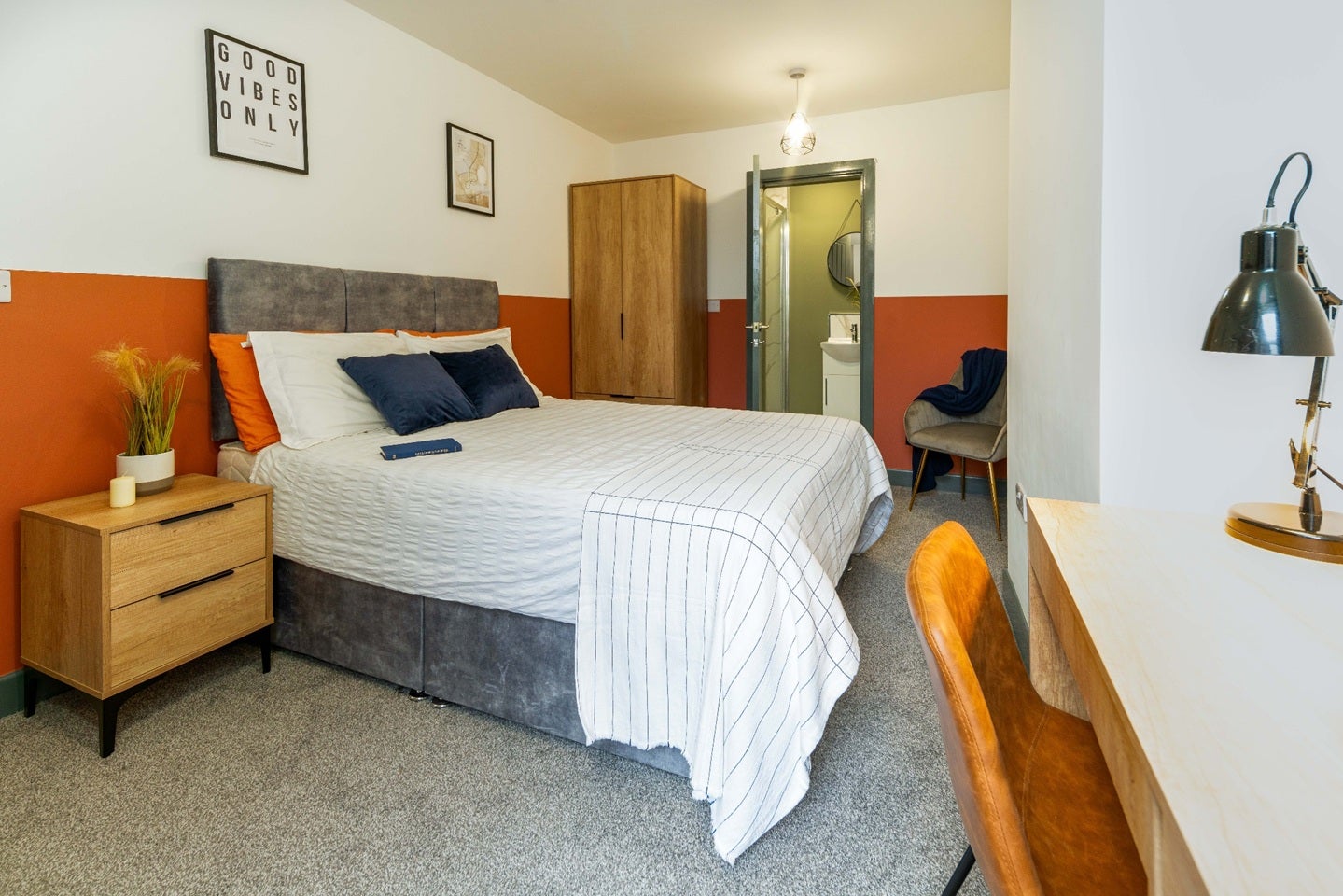 Room Orford Avenue in Warrington