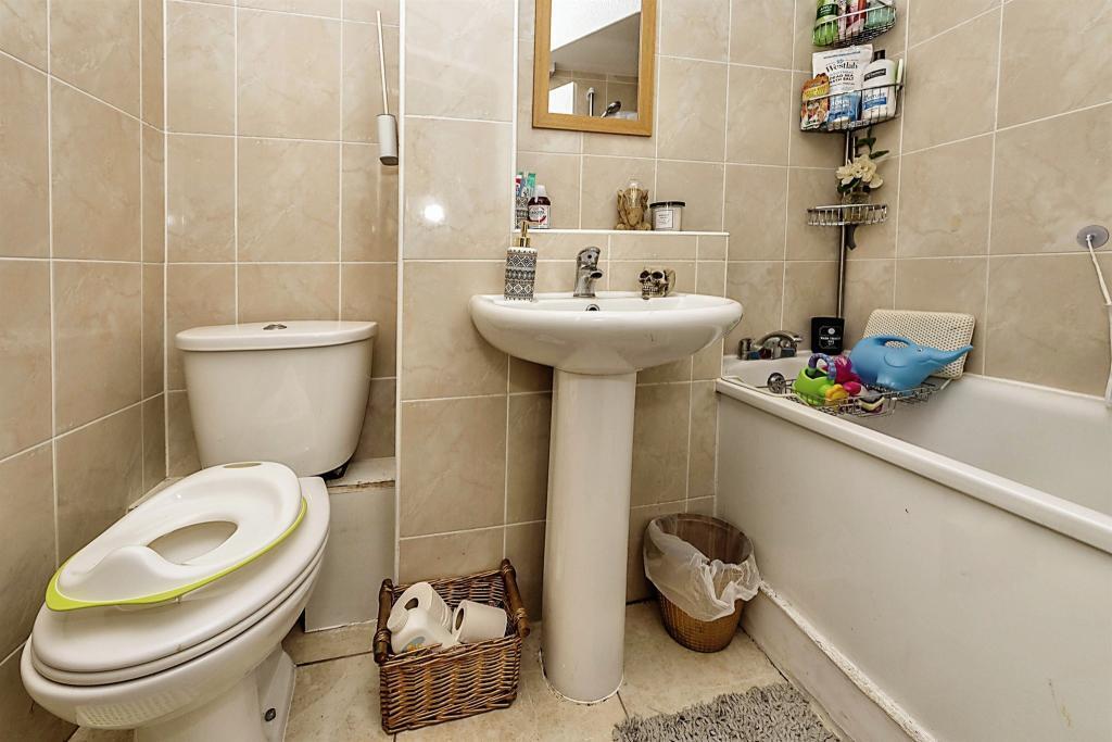 Flat Burns Drive in Dacorum