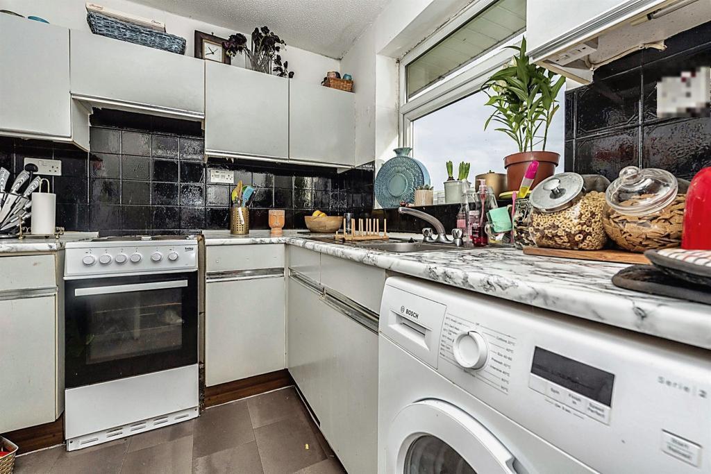 Flat Burns Drive in Dacorum