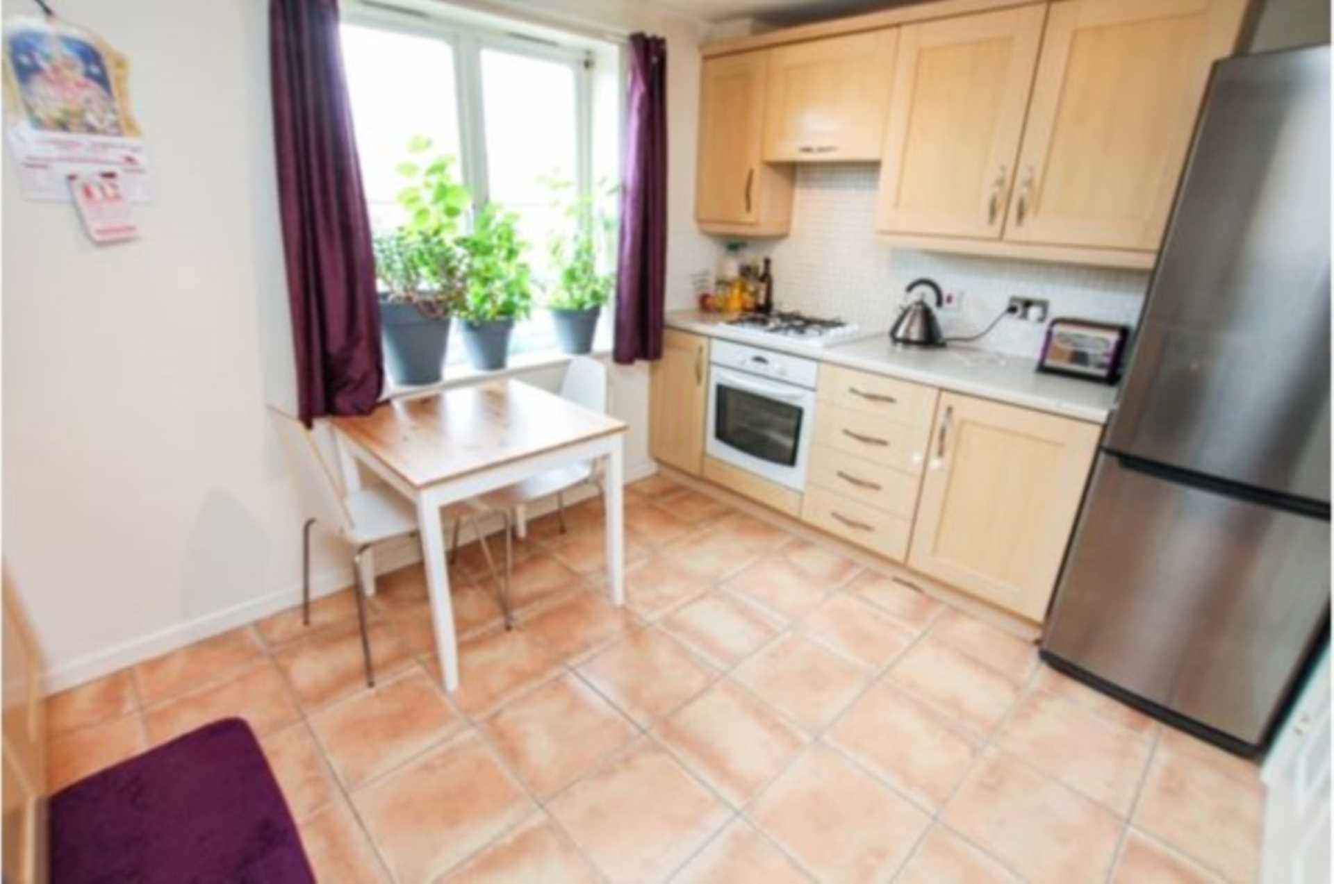 Flat Sherman Gardens in Greater London