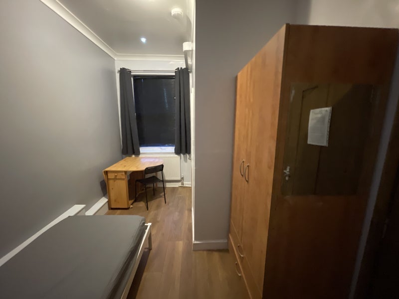 Room Aylestone Road in Leicester