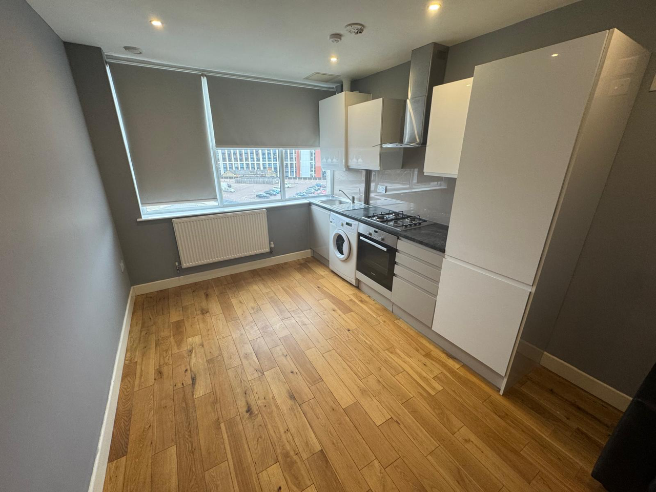 Flat Vaughan Way in Leicester