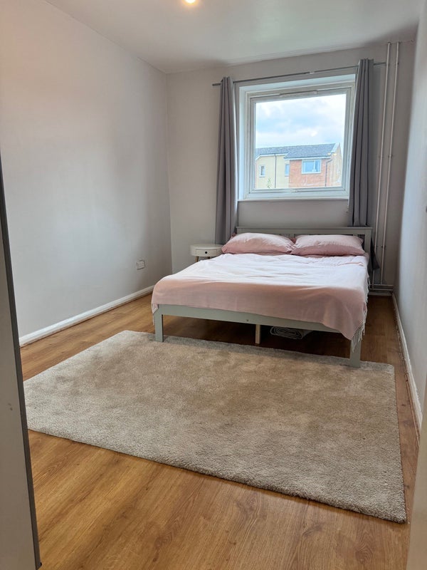 Room Harmony Square in Manchester