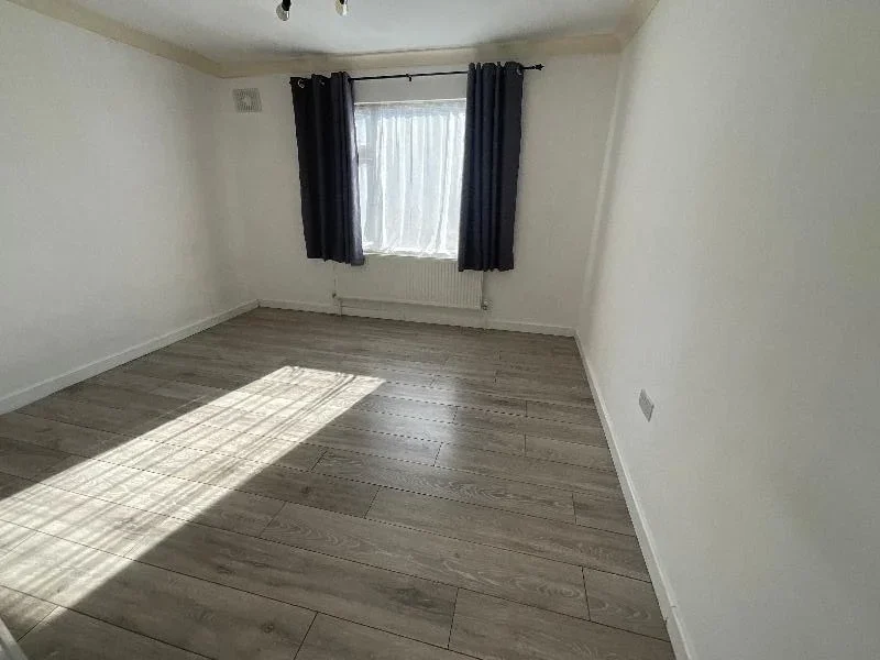 Flat High Street in Wexham and Ivers Community Board