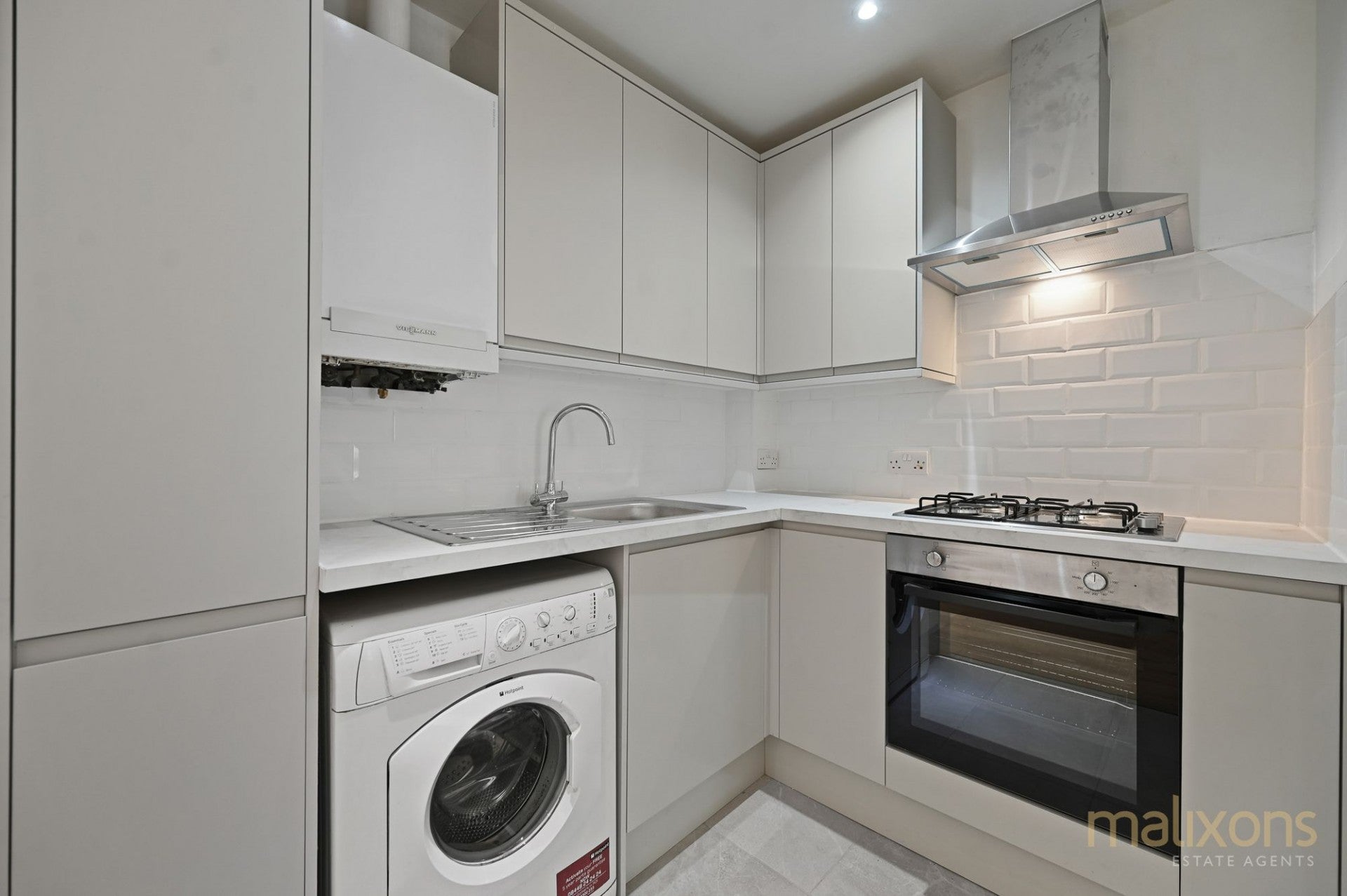 House Tarrington Close in Greater London