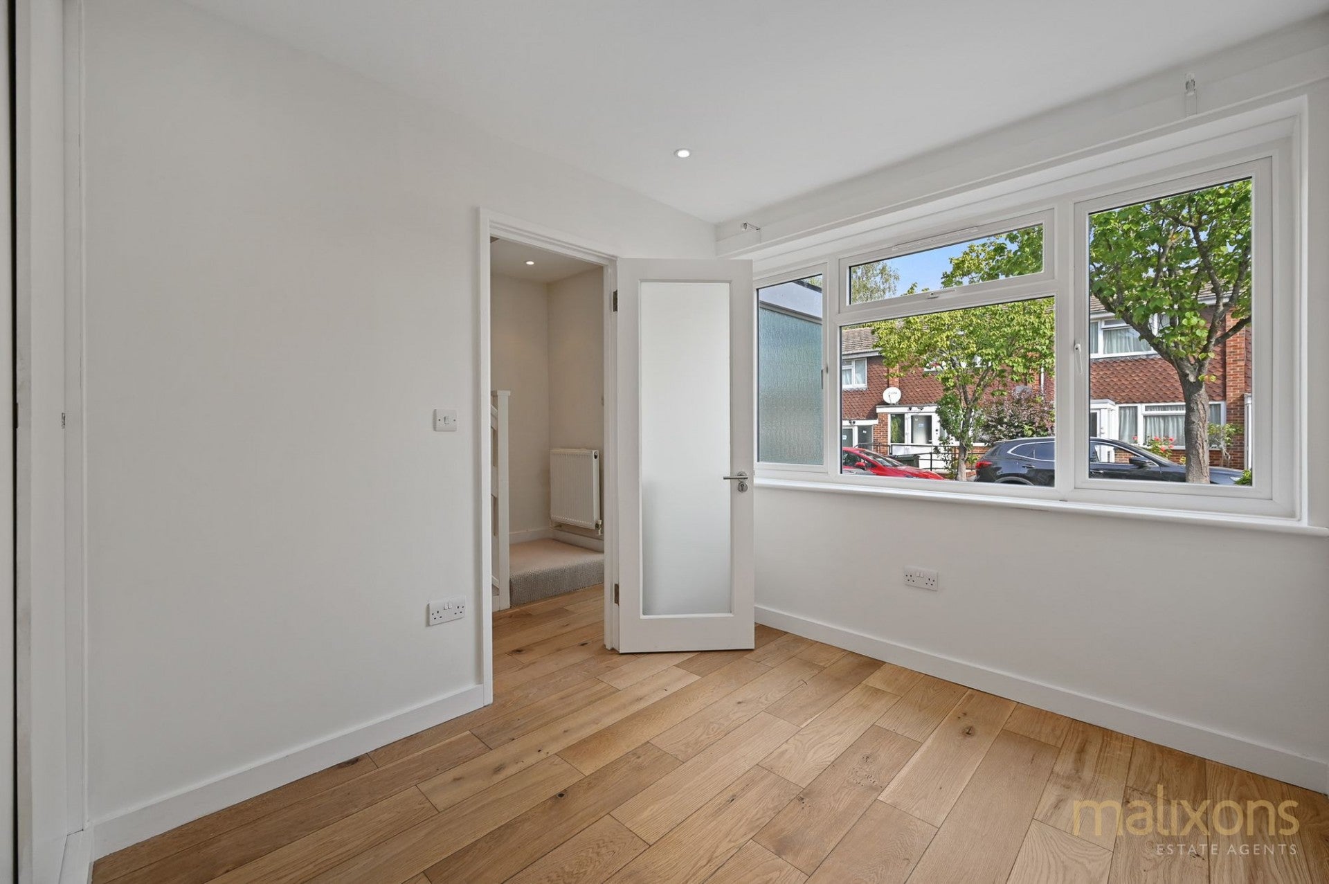 House Tarrington Close in Greater London