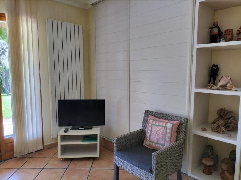 Flat Rue du Petit Thouars in Carnoux-en-Provence