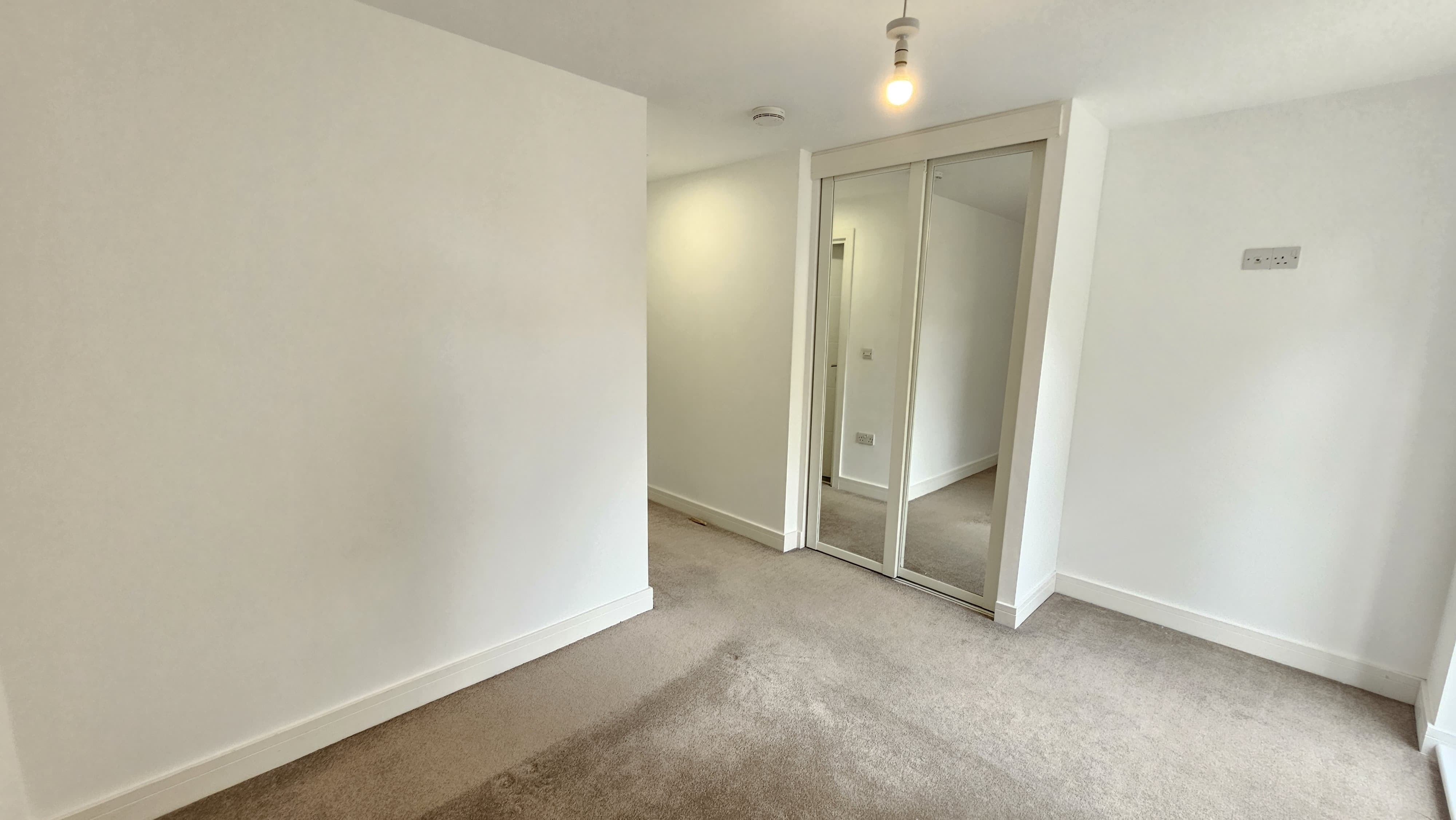 Flat Saint George's Court in Bristol