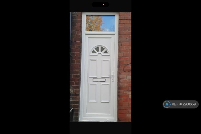 House Ryefield Street in Bolton