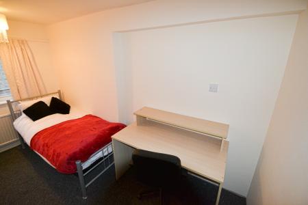 Room Kings Hedges Road in Cambridge