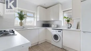 Flat Stoneleigh Park Road in Epsom and Ewell
