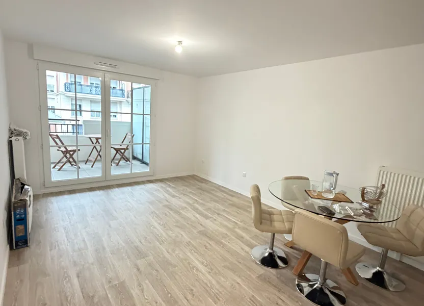 Flat Avenue Pasteur in Le Blanc-Mesnil
