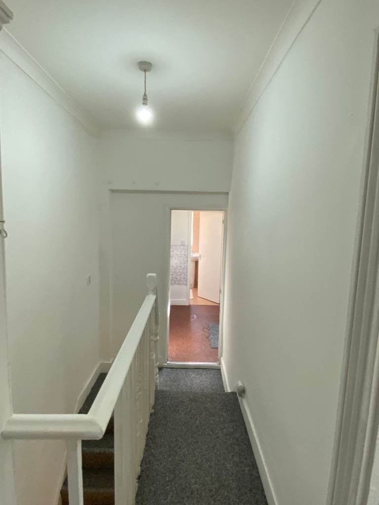Flat Melford Road in Greater London