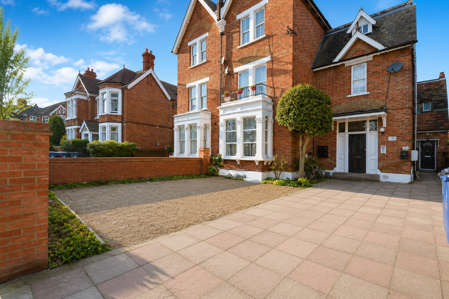 Flat East Acton Lane in Greater London