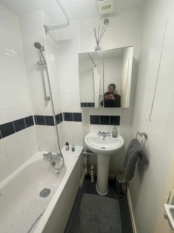 Room Ashfield Street in Greater London