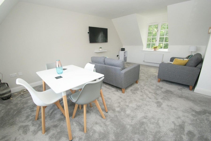 Flat Sanders Close in Uttlesford